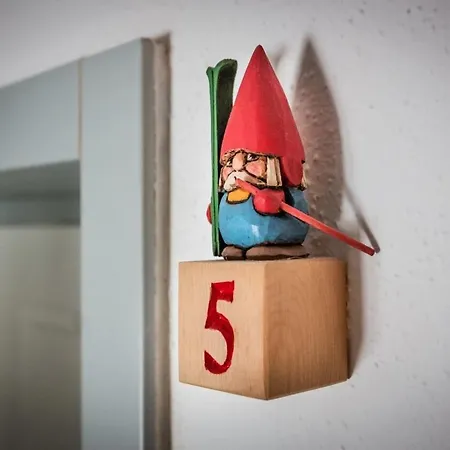 Halali - Dein Kleines An Der Zugspitze ايروالد