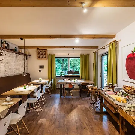 Halali - Dein Kleines An Der Zugspitze Otel