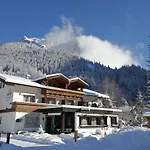 Halali - Dein Kleines An Der Zugspitze Ehrwald
