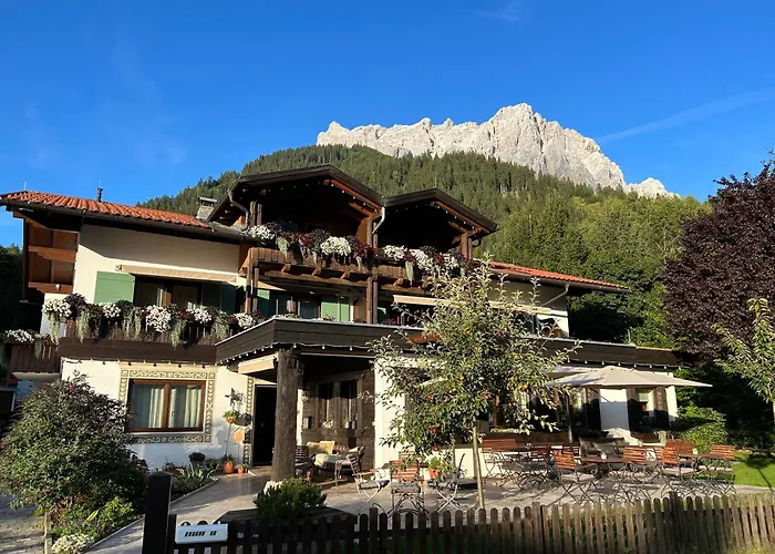 Hotel Halali - Dein Kleines An Der Zugspitze