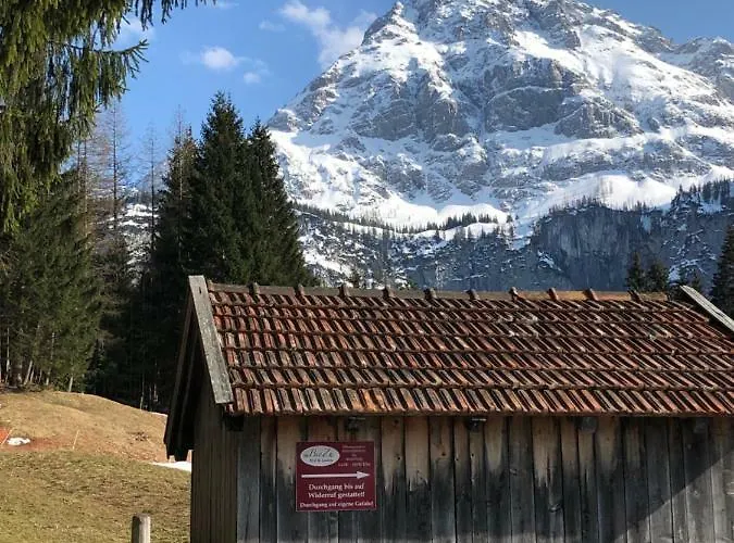 Halali - Dein Kleines An Der Zugspitze Ehrwald