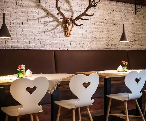 Halali - Dein Kleines An Der Zugspitze Ehrwald