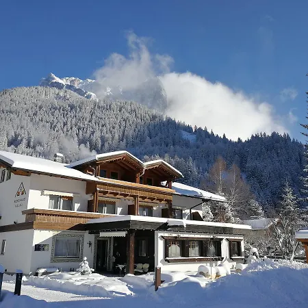 Halali - Dein Kleines An Der Zugspitze エールヴァルト